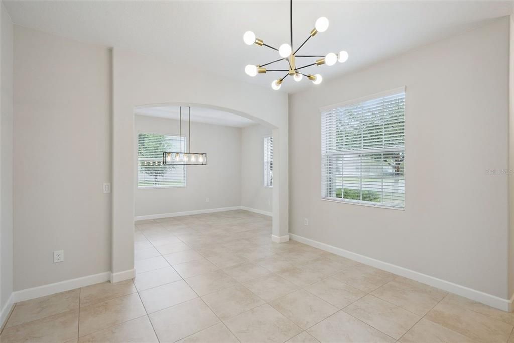 For Sale: $950,000 (5 beds, 3 baths, 3777 Square Feet)