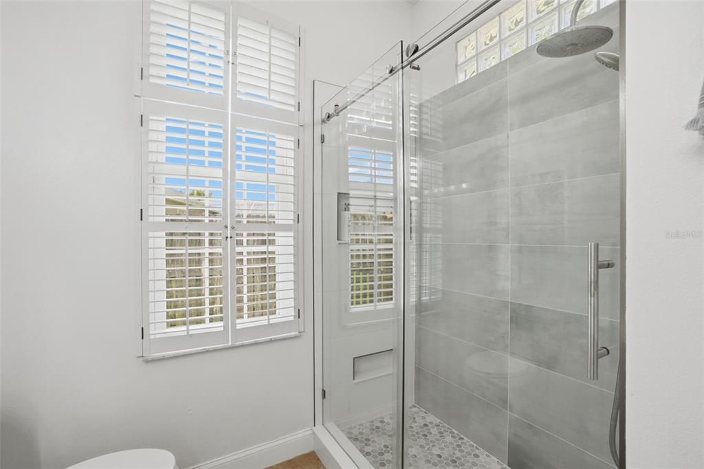 For Sale: $715,000 (5 beds, 3 baths, 3231 Square Feet)