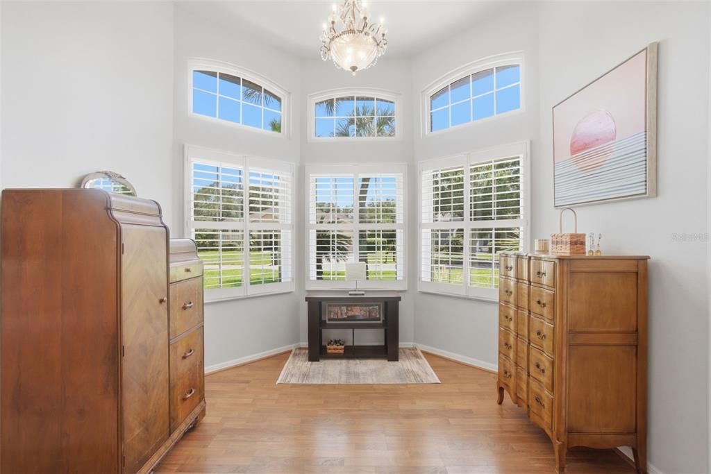 For Sale: $715,000 (5 beds, 3 baths, 3231 Square Feet)