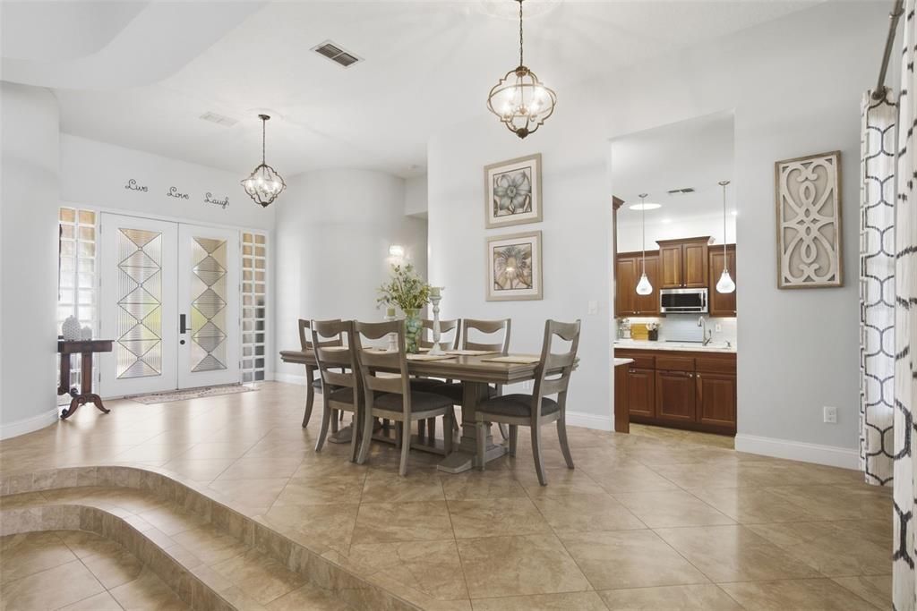 For Sale: $715,000 (5 beds, 3 baths, 3231 Square Feet)
