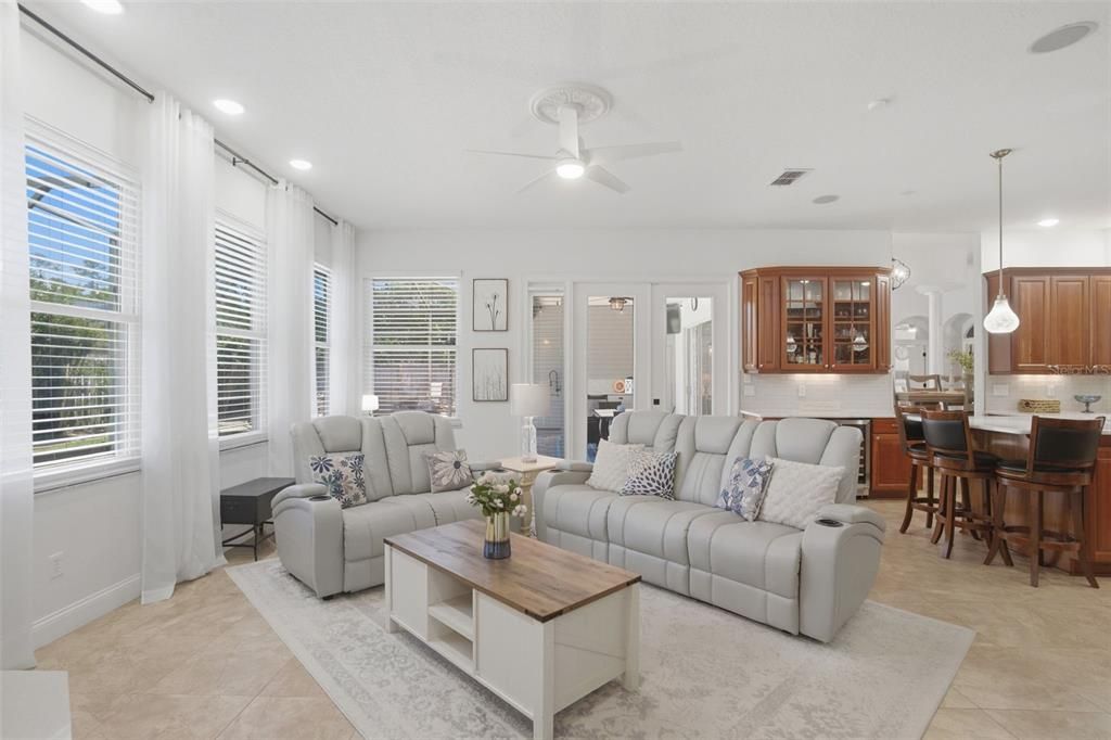 For Sale: $715,000 (5 beds, 3 baths, 3231 Square Feet)