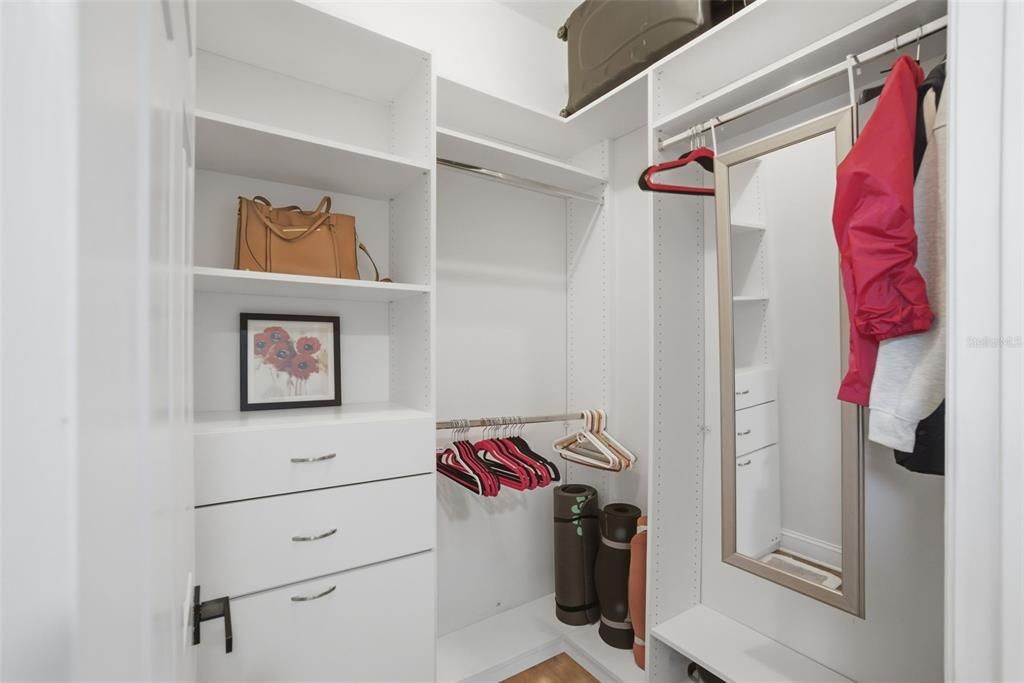 For Sale: $715,000 (5 beds, 3 baths, 3231 Square Feet)