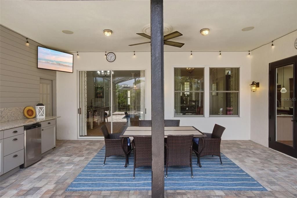 For Sale: $715,000 (5 beds, 3 baths, 3231 Square Feet)