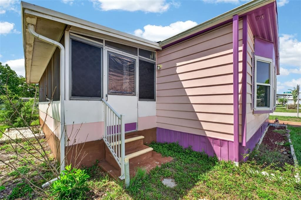 For Sale: $189,900 (2 beds, 2 baths, 1344 Square Feet)