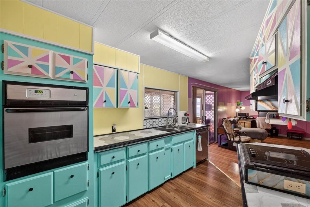 For Sale: $189,900 (2 beds, 2 baths, 1344 Square Feet)