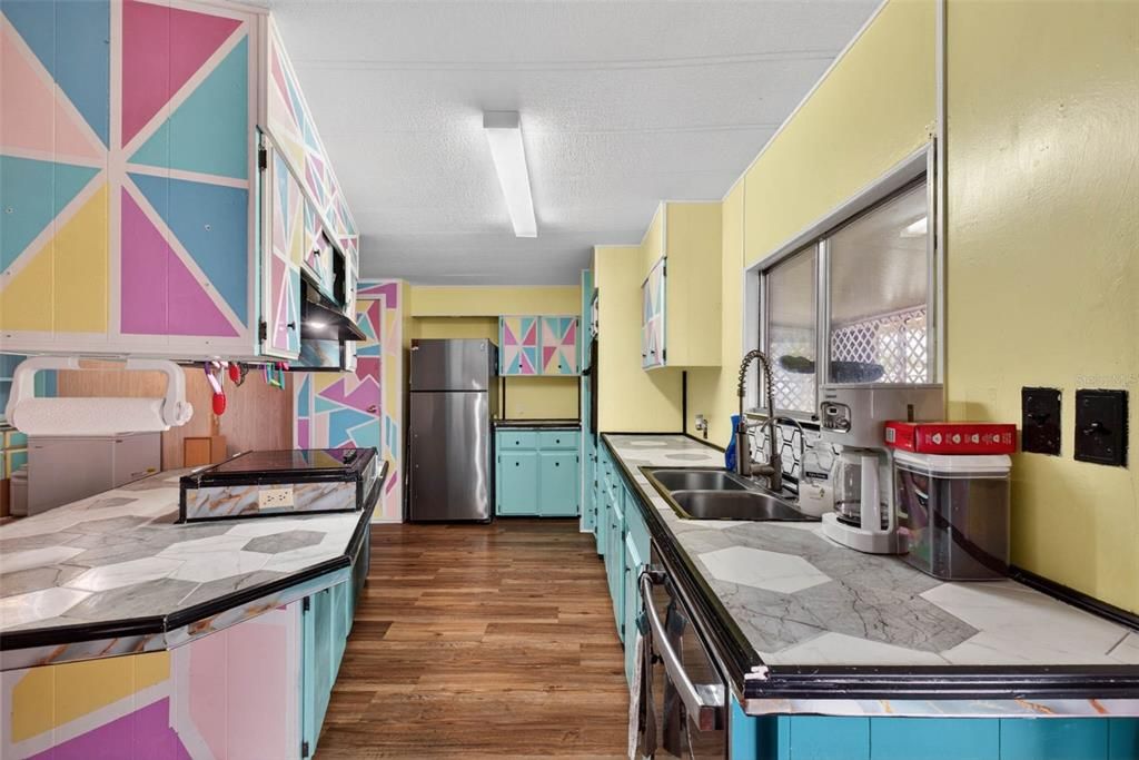 For Sale: $189,900 (2 beds, 2 baths, 1344 Square Feet)