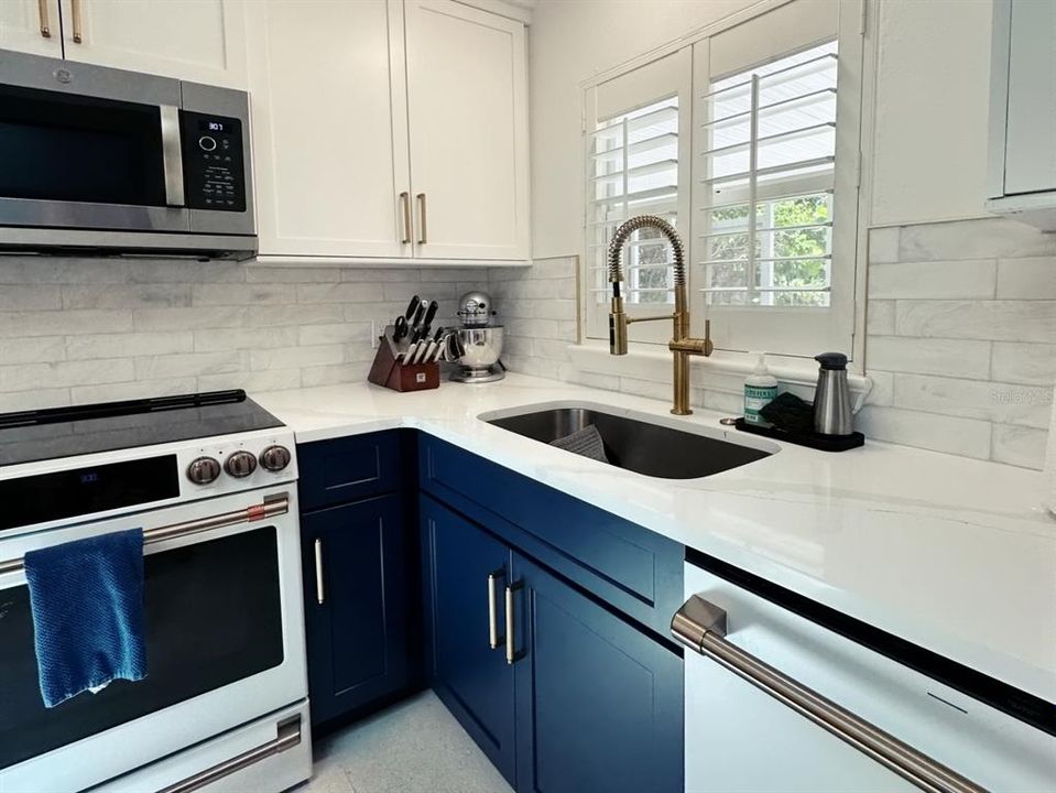 En Venta: $899,900 (3 camas, 2 baños, 1616 Pies cuadrados)