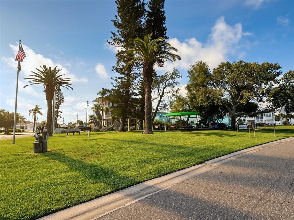 En Venta: $899,900 (3 camas, 2 baños, 1616 Pies cuadrados)