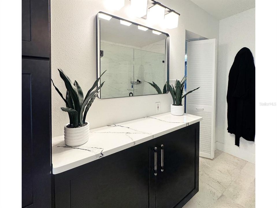 En Venta: $899,900 (3 camas, 2 baños, 1616 Pies cuadrados)