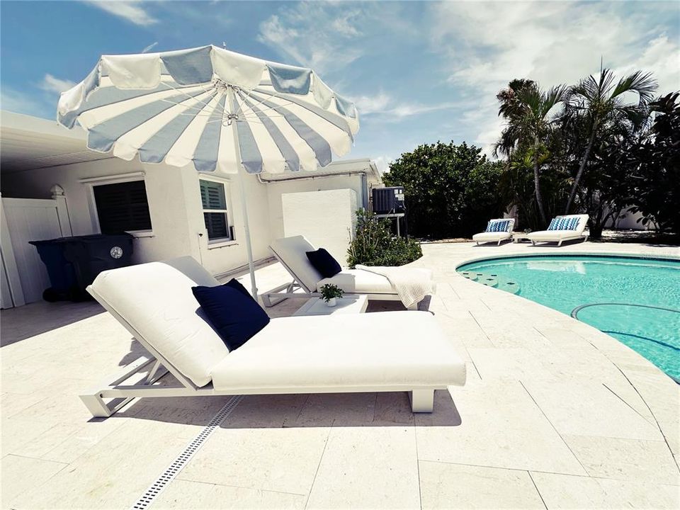 En Venta: $899,900 (3 camas, 2 baños, 1616 Pies cuadrados)