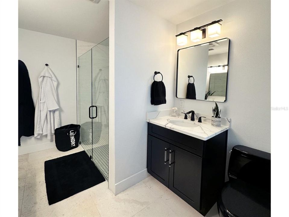 En Venta: $899,900 (3 camas, 2 baños, 1616 Pies cuadrados)