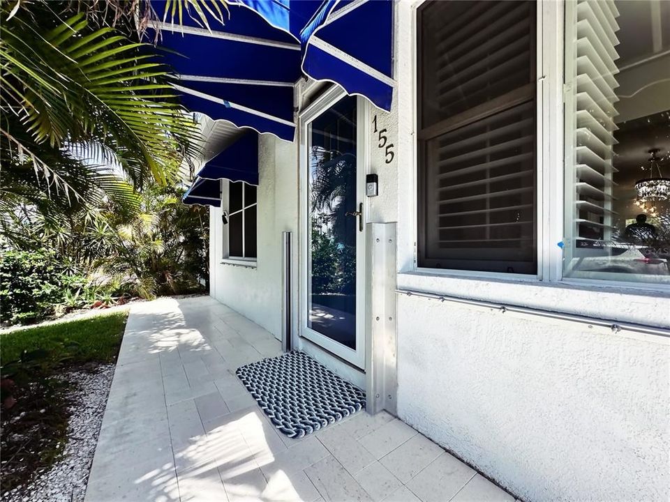 En Venta: $899,900 (3 camas, 2 baños, 1616 Pies cuadrados)