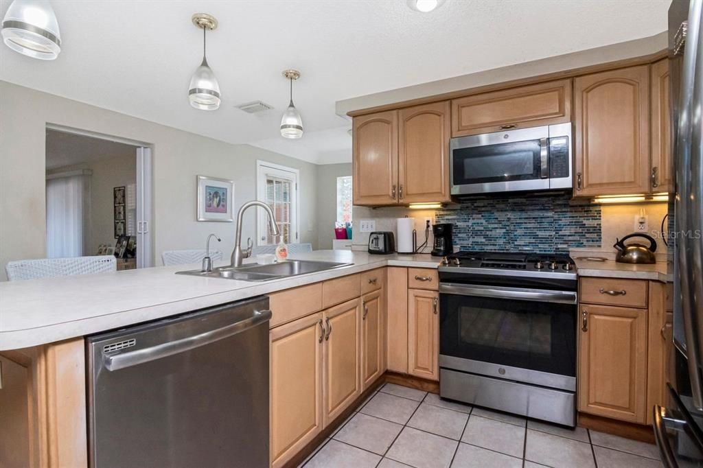 For Sale: $675,000 (4 beds, 5 baths, 2868 Square Feet)