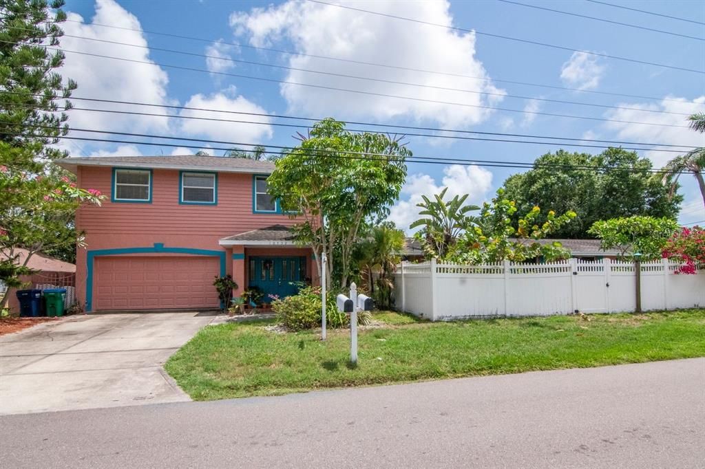 For Sale: $675,000 (4 beds, 5 baths, 2868 Square Feet)