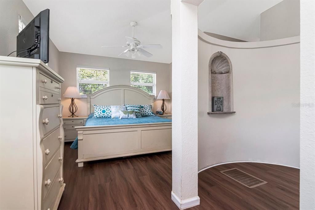For Sale: $675,000 (4 beds, 5 baths, 2868 Square Feet)
