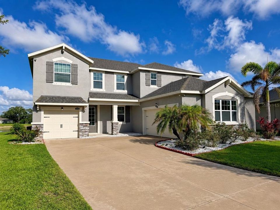 For Sale: $589,950 (4 beds, 2 baths, 3047 Square Feet)