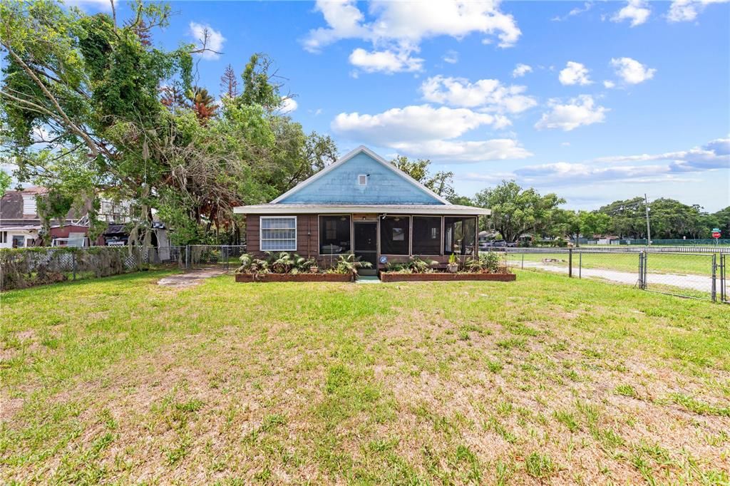 En Venta: $429,900 (3 camas, 1 baños, 1610 Pies cuadrados)