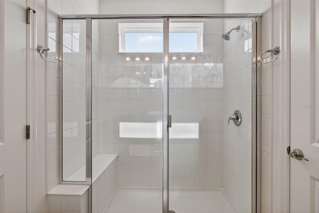 For Sale: $400,000 (3 beds, 2 baths, 2200 Square Feet)