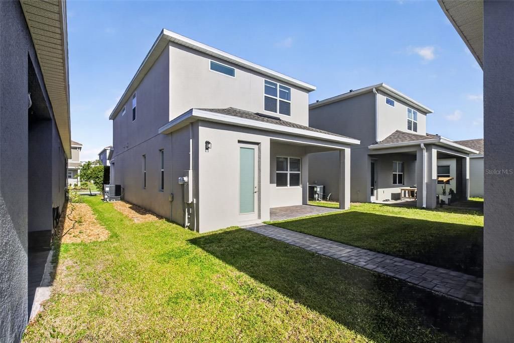For Sale: $400,000 (3 beds, 2 baths, 2200 Square Feet)