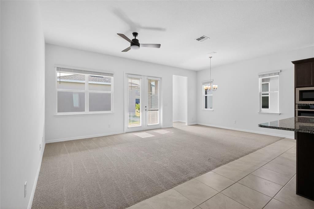 For Sale: $400,000 (3 beds, 2 baths, 2200 Square Feet)