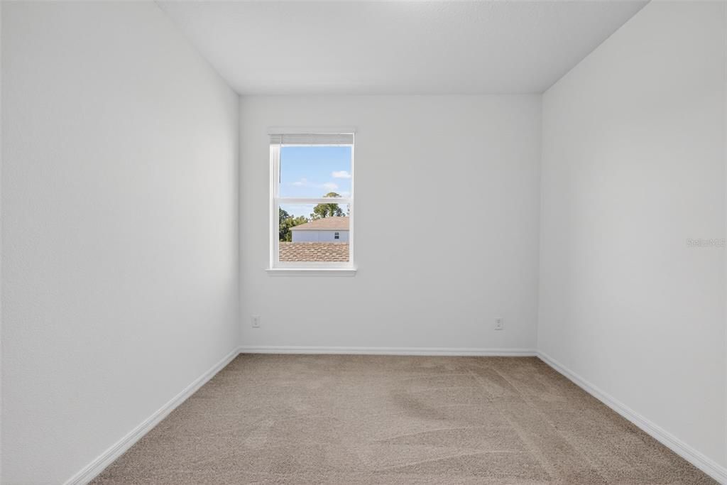 For Sale: $400,000 (3 beds, 2 baths, 2200 Square Feet)