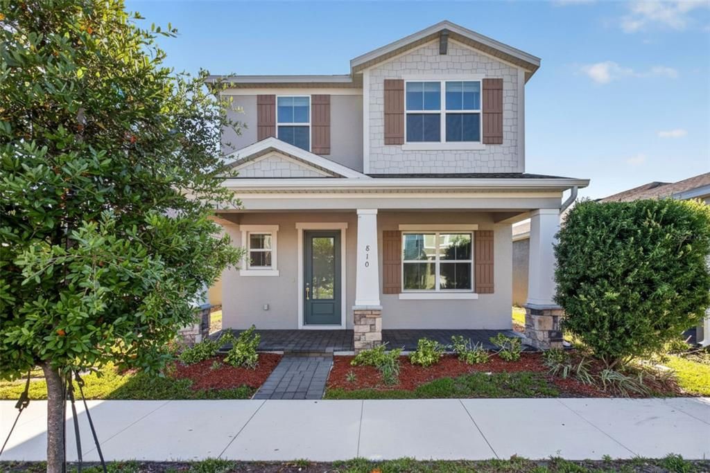 For Sale: $400,000 (3 beds, 2 baths, 2200 Square Feet)