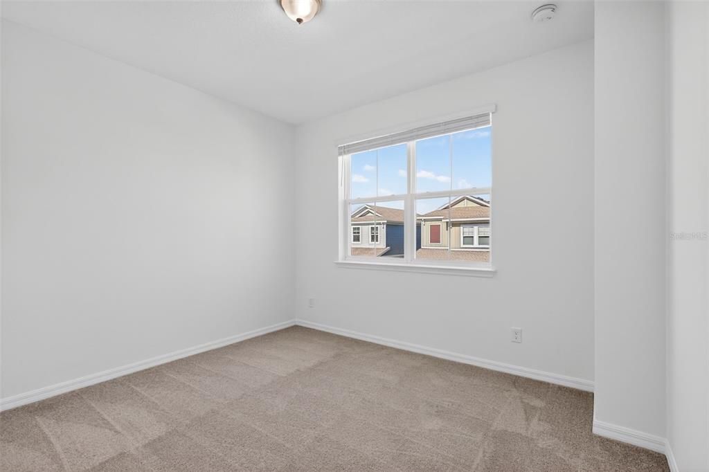 For Sale: $400,000 (3 beds, 2 baths, 2200 Square Feet)