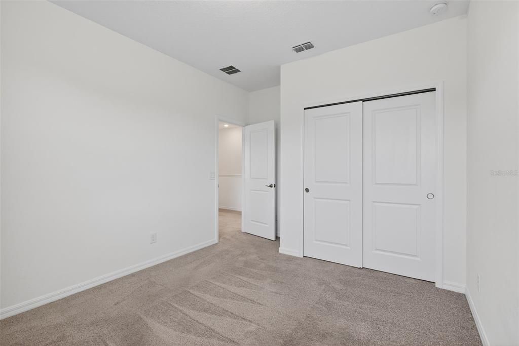 For Sale: $400,000 (3 beds, 2 baths, 2200 Square Feet)