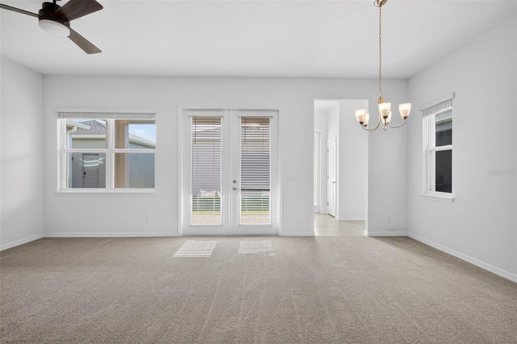 For Sale: $400,000 (3 beds, 2 baths, 2200 Square Feet)
