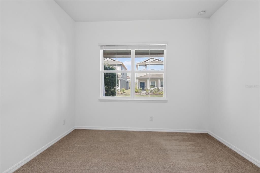 For Sale: $400,000 (3 beds, 2 baths, 2200 Square Feet)