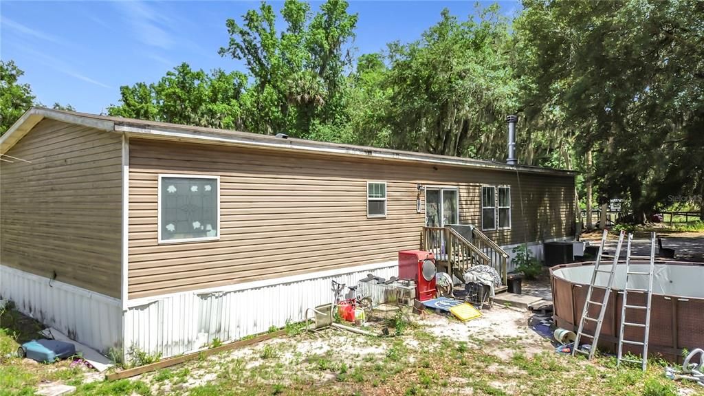 For Sale: $269,000 (4 beds, 2 baths, 1904 Square Feet)