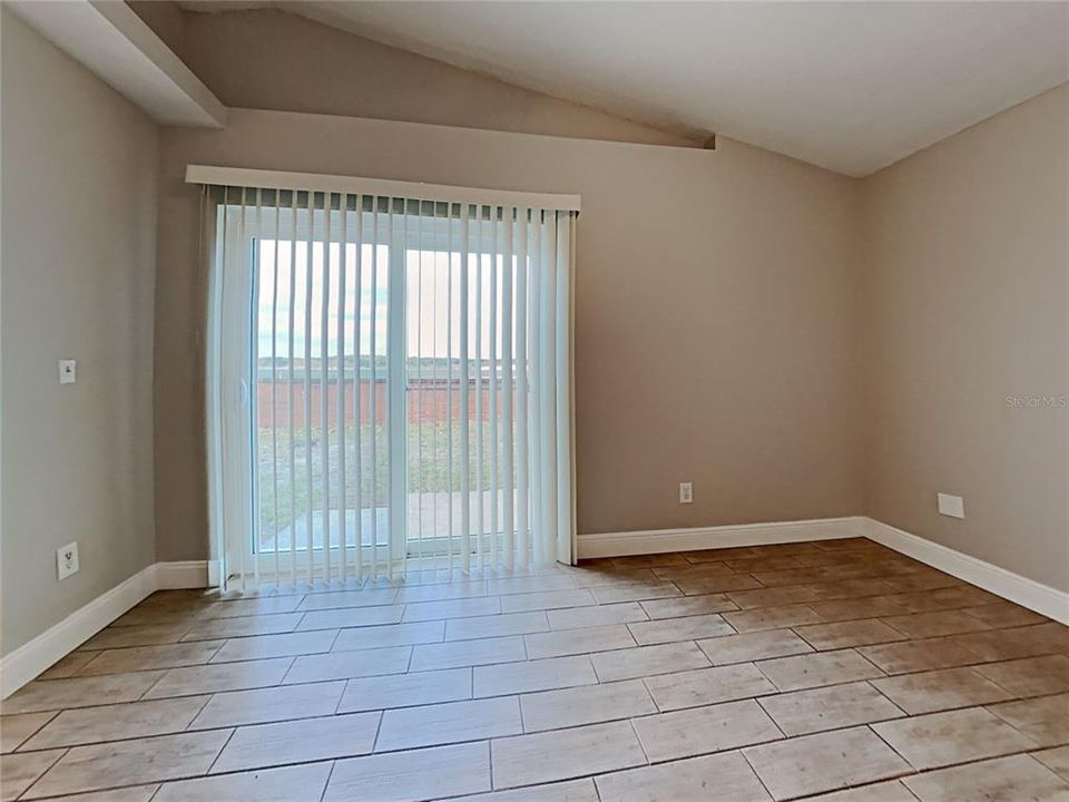 For Sale: $325,000 (3 beds, 2 baths, 1110 Square Feet)