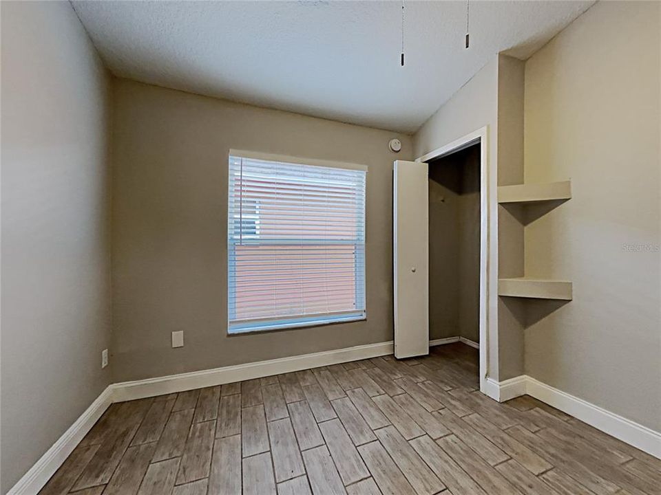 For Sale: $325,000 (3 beds, 2 baths, 1110 Square Feet)