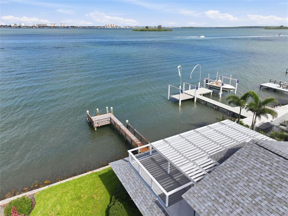 For Sale: $1,975,000 (3 beds, 3 baths, 2488 Square Feet)