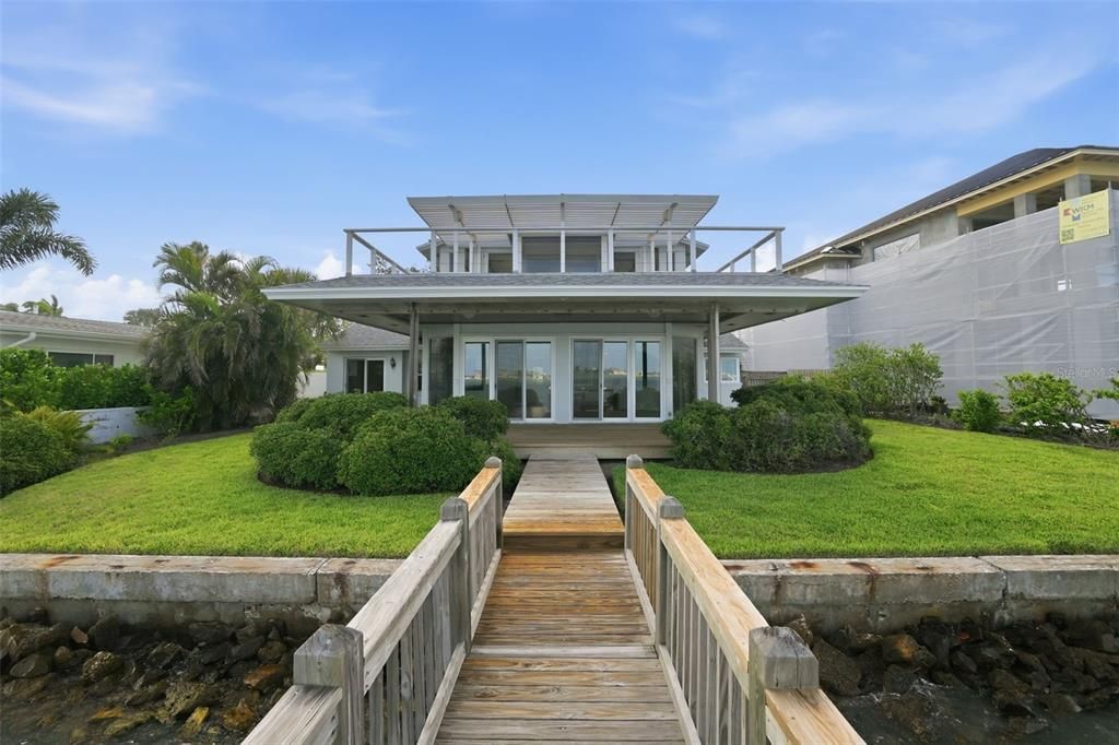 For Sale: $1,975,000 (3 beds, 3 baths, 2488 Square Feet)