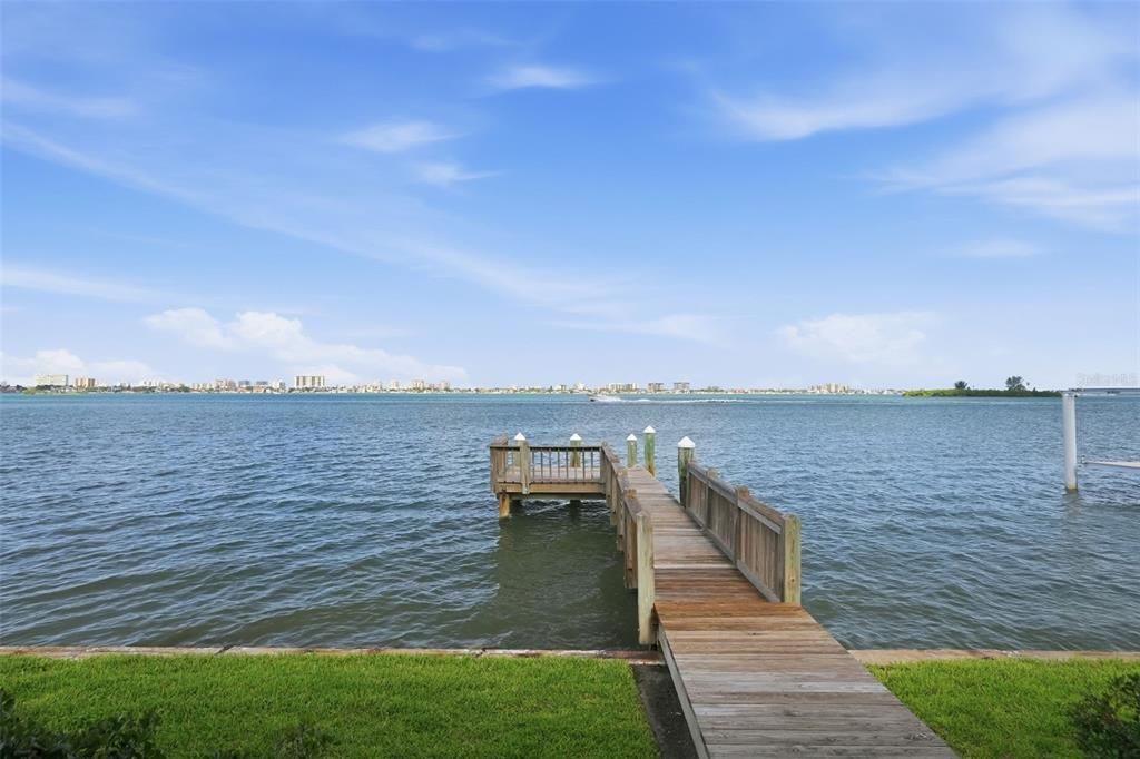 For Sale: $1,975,000 (3 beds, 3 baths, 2488 Square Feet)