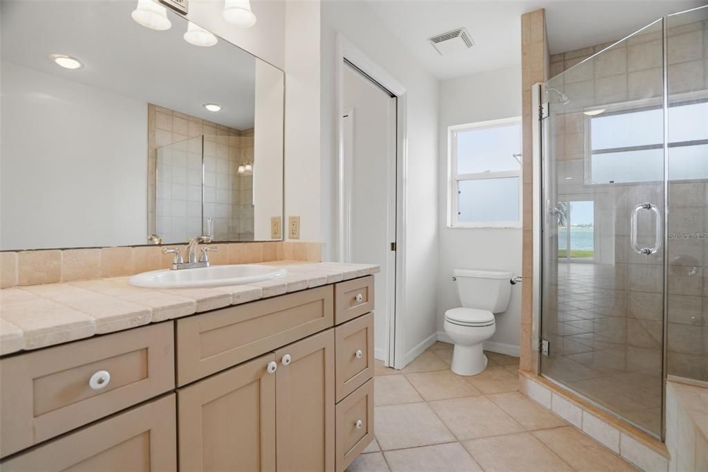 For Sale: $1,975,000 (3 beds, 3 baths, 2488 Square Feet)
