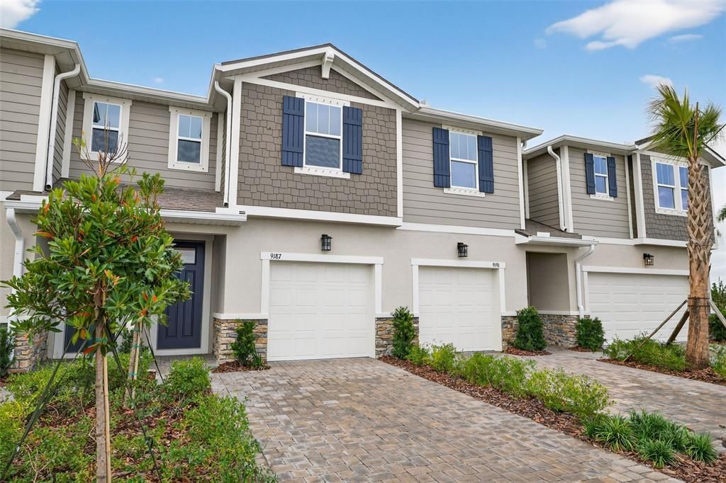 For Sale: $299,033 (3 beds, 2 baths, 1691 Square Feet)
