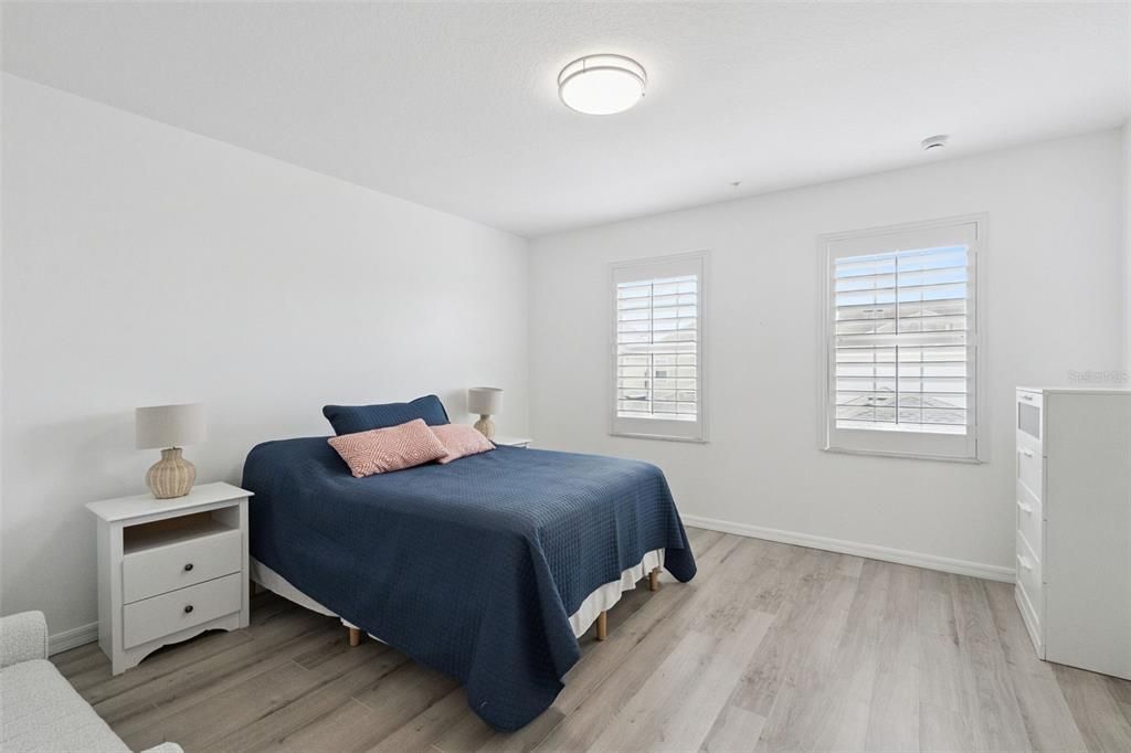En Venta: $589,000 (2 camas, 2 baños, 1897 Pies cuadrados)