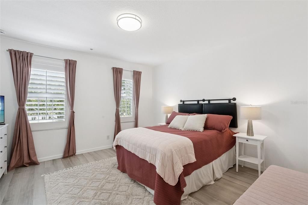 En Venta: $589,000 (2 camas, 2 baños, 1897 Pies cuadrados)