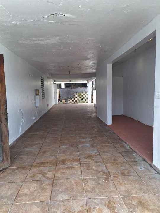 For Sale: $155,000 (3 beds, 2 baths, 1076.25 Square Feet)