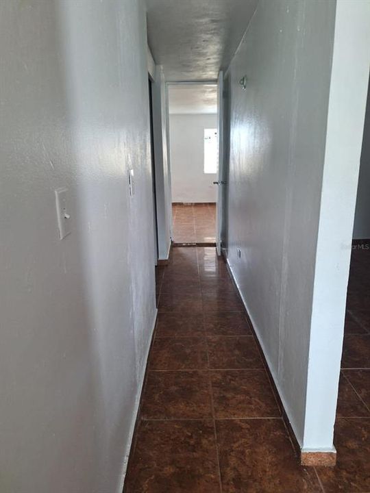 For Sale: $155,000 (3 beds, 2 baths, 1076.25 Square Feet)
