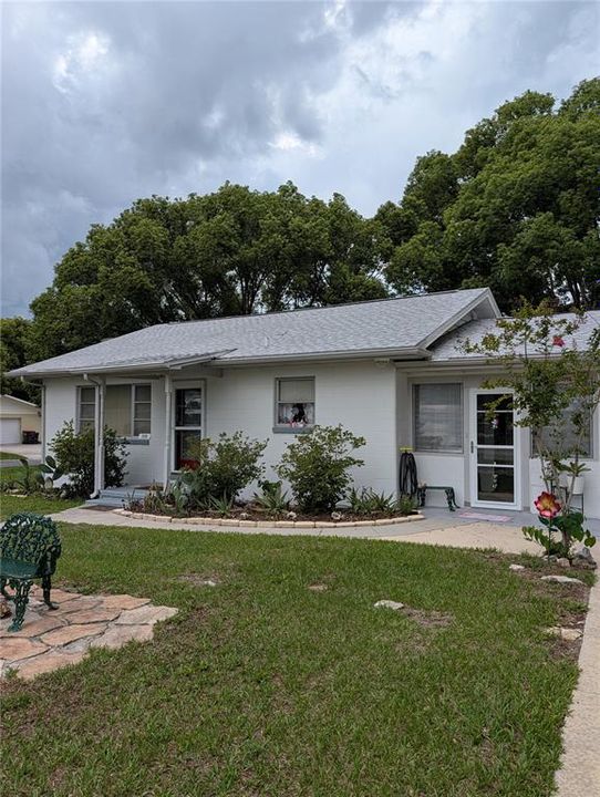 For Sale: $250,000 (2 beds, 2 baths, 1312 Square Feet)