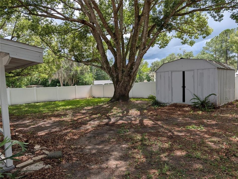 For Sale: $250,000 (2 beds, 2 baths, 1312 Square Feet)
