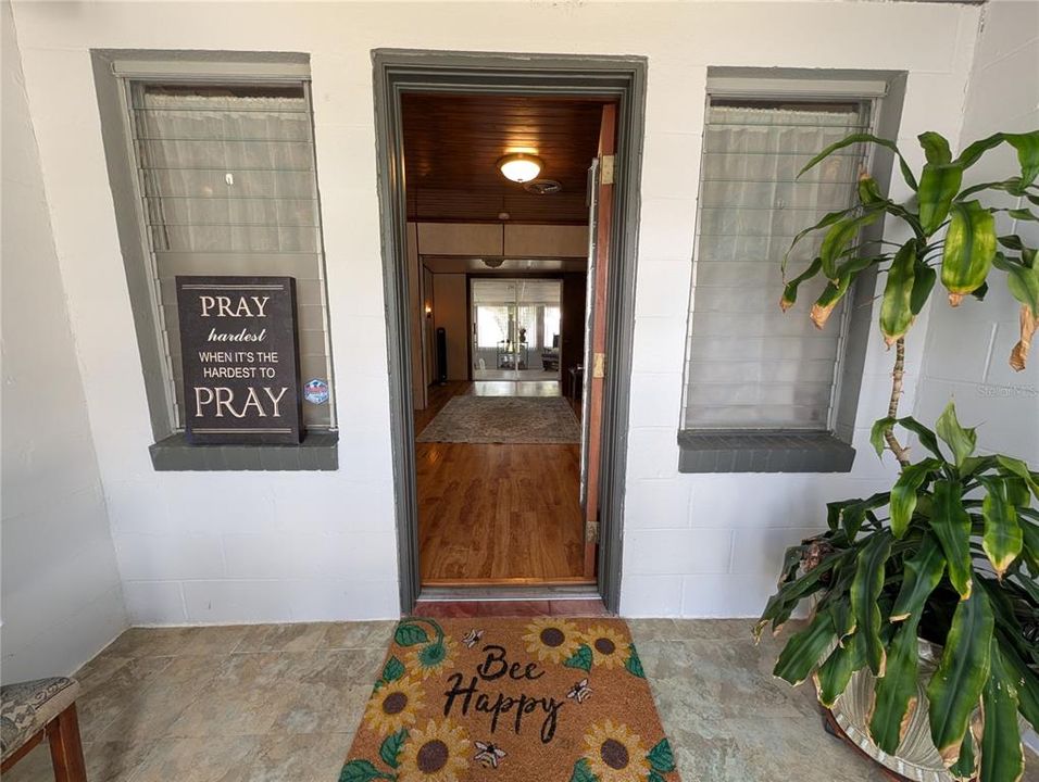 For Sale: $250,000 (2 beds, 2 baths, 1312 Square Feet)