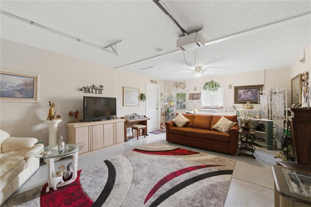 En Venta: $220,000 (2 camas, 2 baños, 1008 Pies cuadrados)