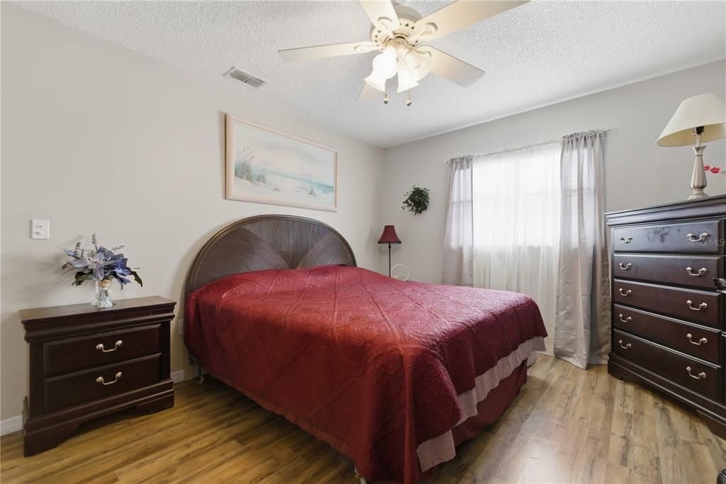 En Venta: $220,000 (2 camas, 2 baños, 1008 Pies cuadrados)