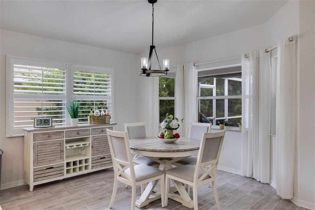 For Sale: $399,999 (3 beds, 2 baths, 1844 Square Feet)
