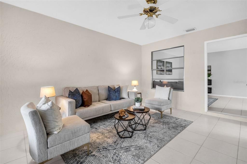 For Sale: $319,900 (2 beds, 2 baths, 1289 Square Feet)
