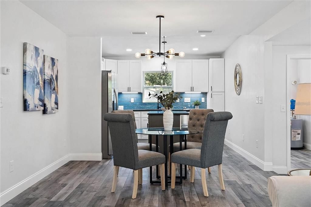 For Sale: $479,000 (3 beds, 2 baths, 1275 Square Feet)